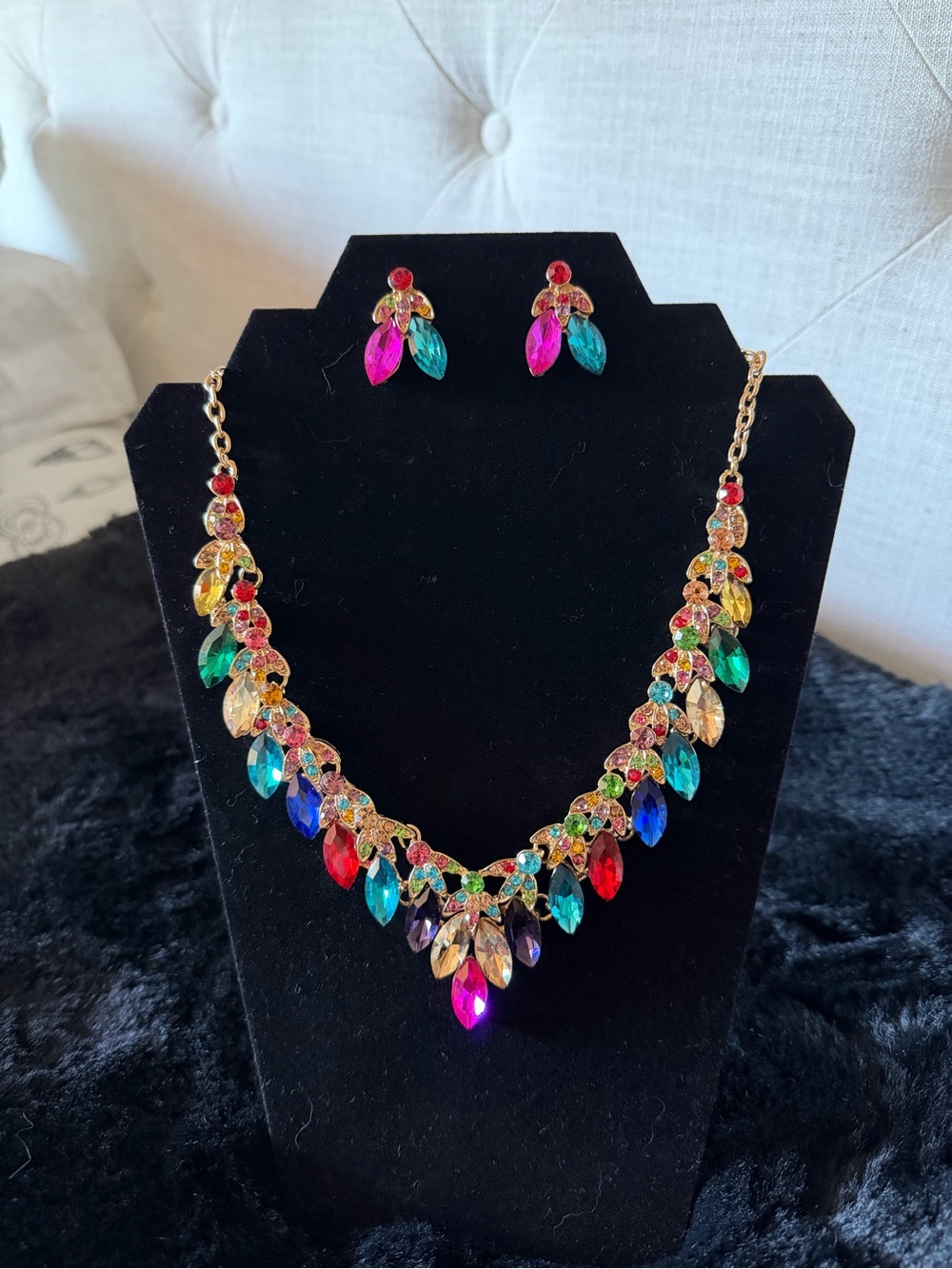 Gold-Plated Multicolor Crystal Leaf Necklace & Earring Set